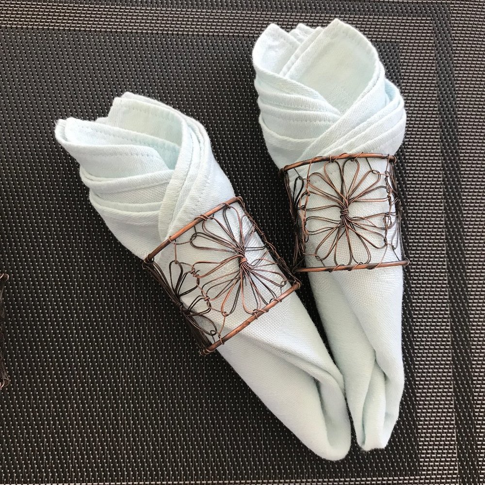 (Set of x4) Pier 1 Imports - Vintage Boho Wire Napkin Rings